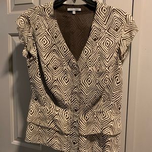 Anne Klein size 8 blouse